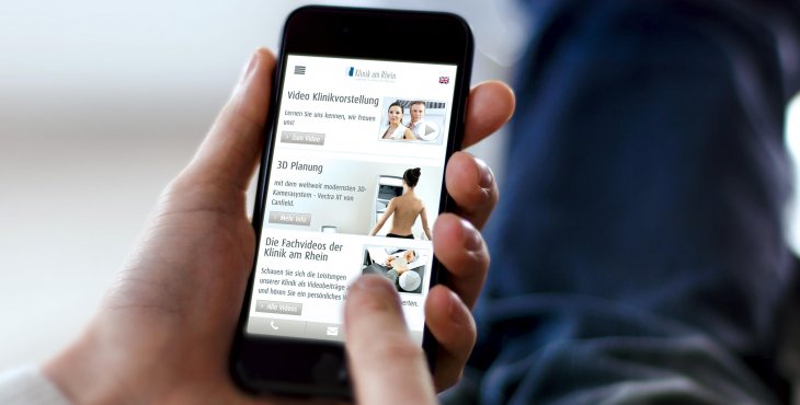 Nutzung der Webseite Klinik am Rhein auf einem Smartphone